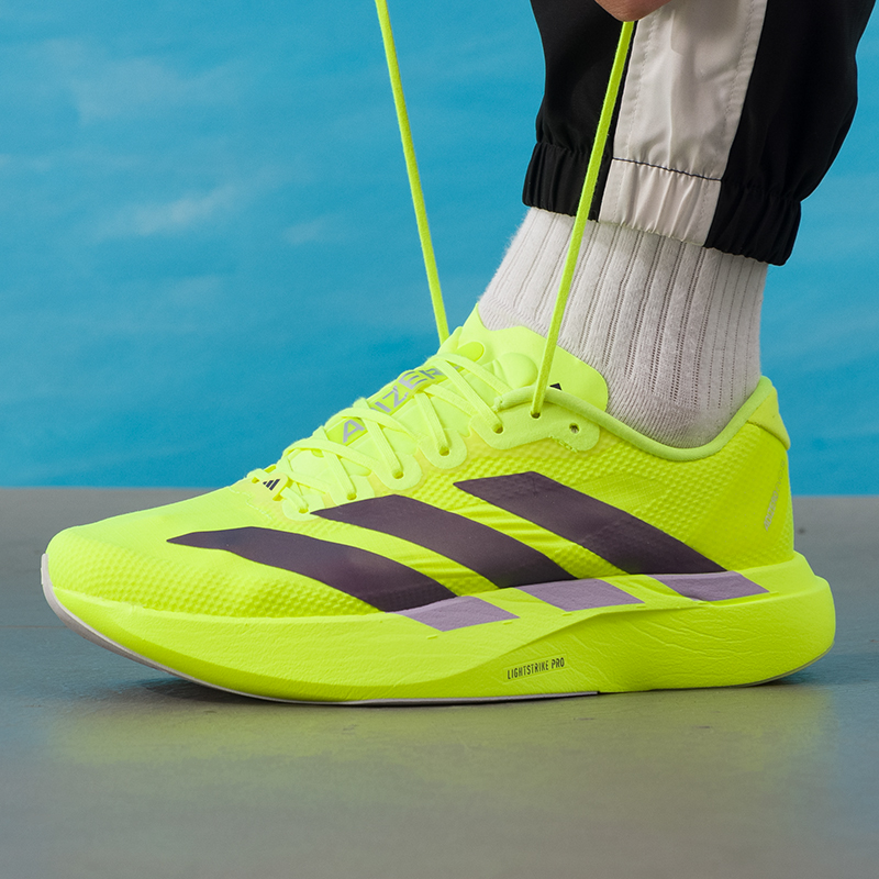รองเท้าผู้ชาย Adidas รุ่นออริจ - Lightweight Road Running Shoes บทวิจารณ์และราคา