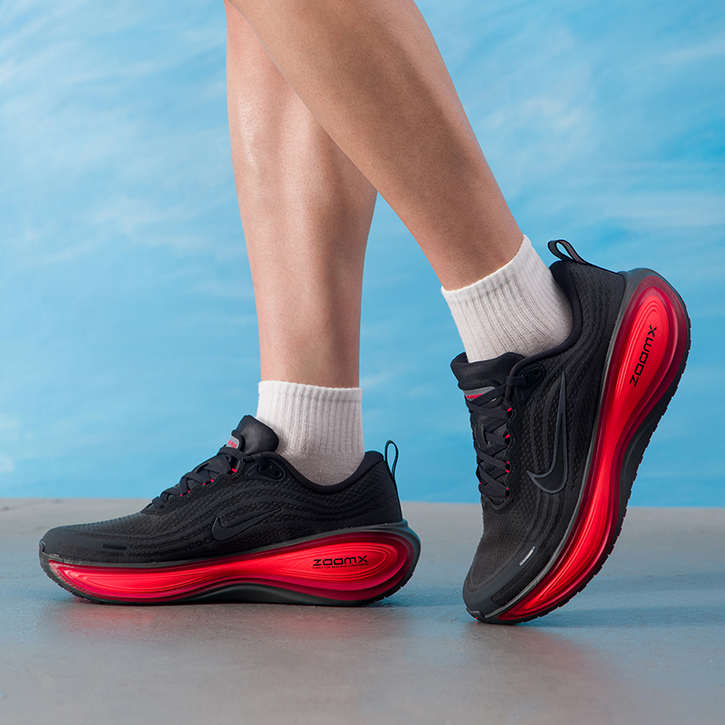 รองเท้าผู้ชาย Nike รุ่นดั้งเดิ - Lightweight Road Running Shoes บทวิจารณ์และราคา